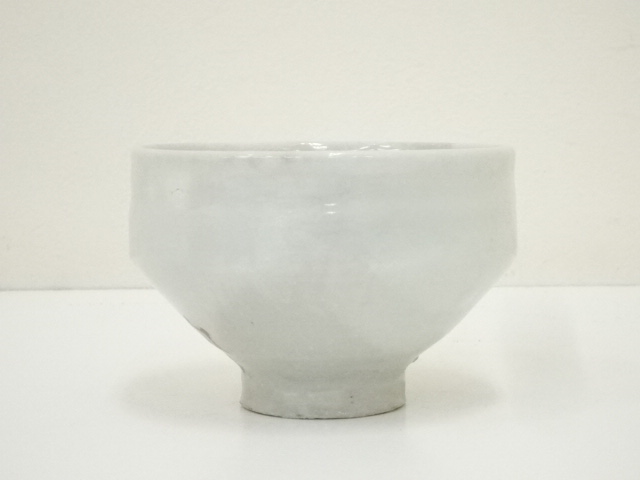 茶道具　魚水庵造　福島三春　玉うさぎ茶碗　共箱　C　8295 茶道具 魚水庵造 福島三春 玉うさぎ茶碗 共箱 C 8295 - メルカリ